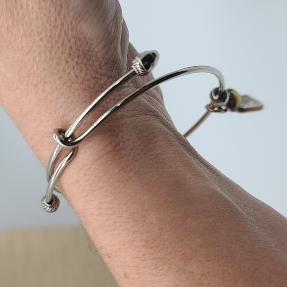 Brighton "Art & Soul Collection,"I LOVE U MOM" Scripted Son's Bangle Bracelet - Picture 6 of 10